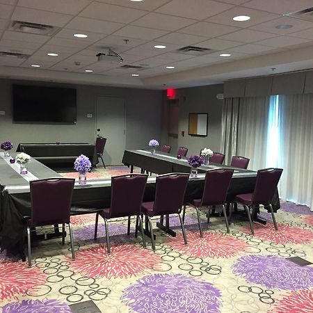 Hampton Inn & Suites ダブリン エクステリア 写真