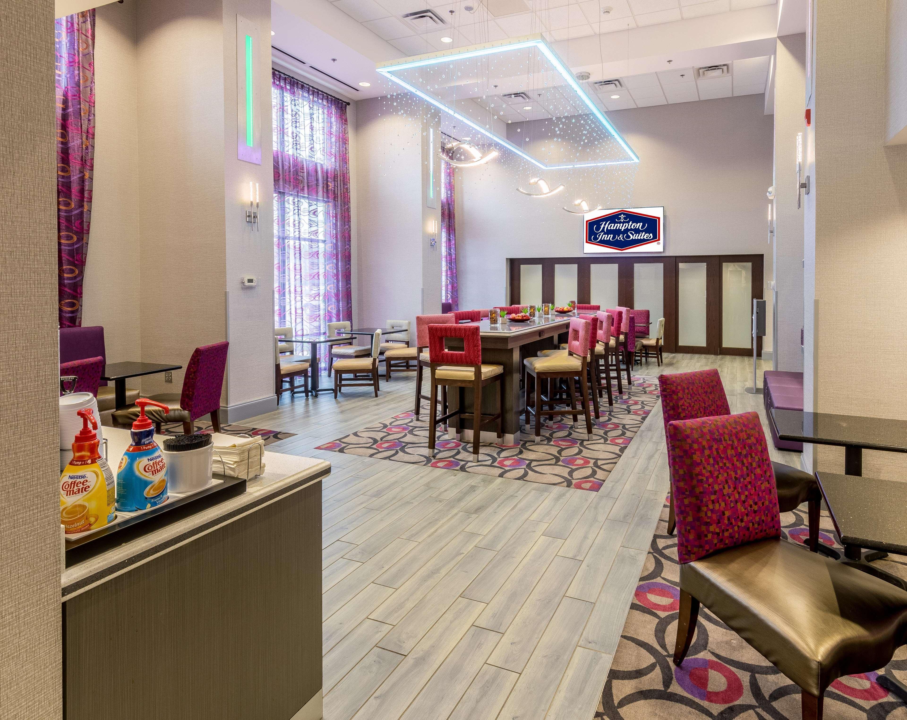 Hampton Inn & Suites ダブリン エクステリア 写真