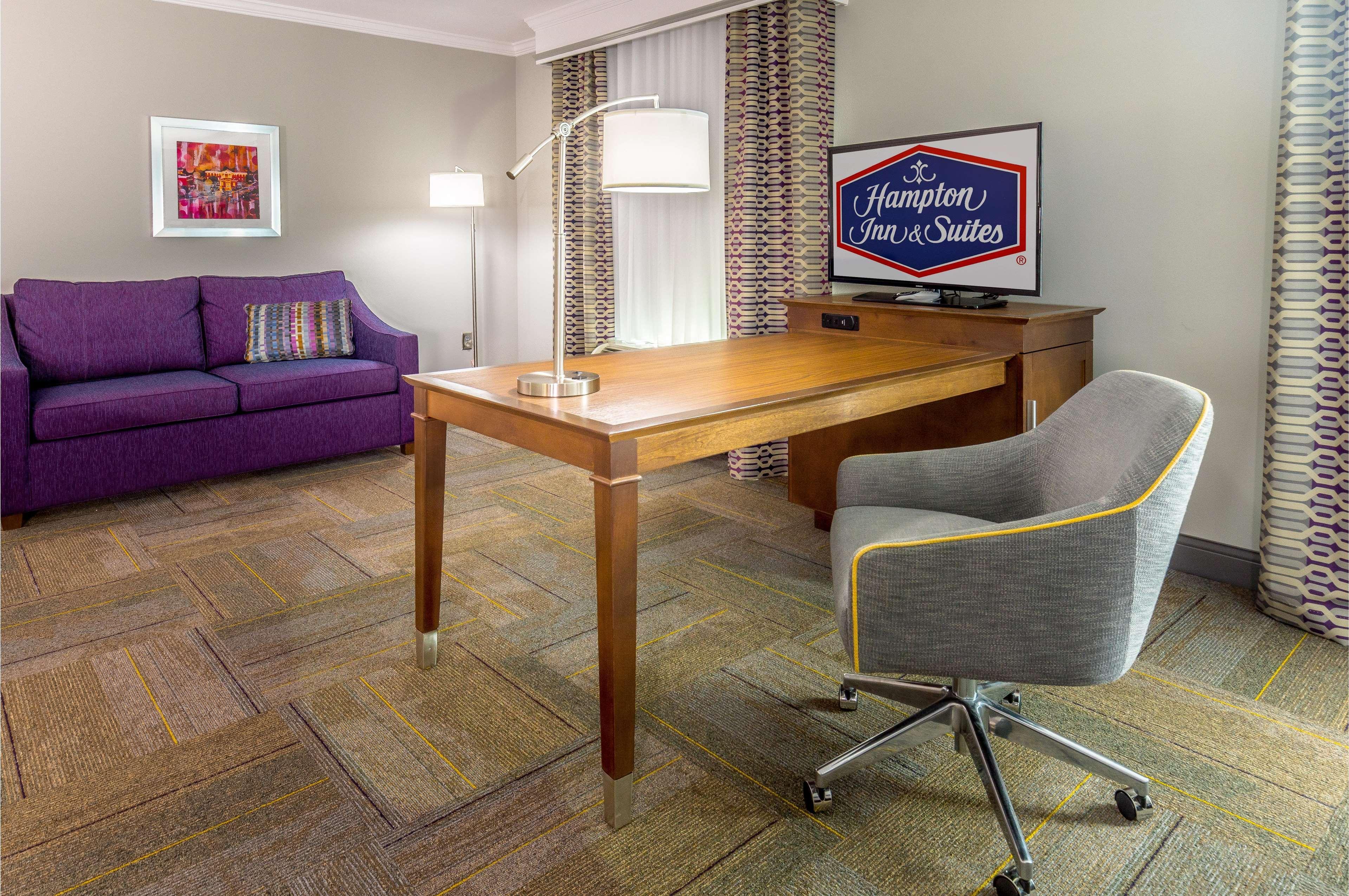 Hampton Inn & Suites ダブリン エクステリア 写真