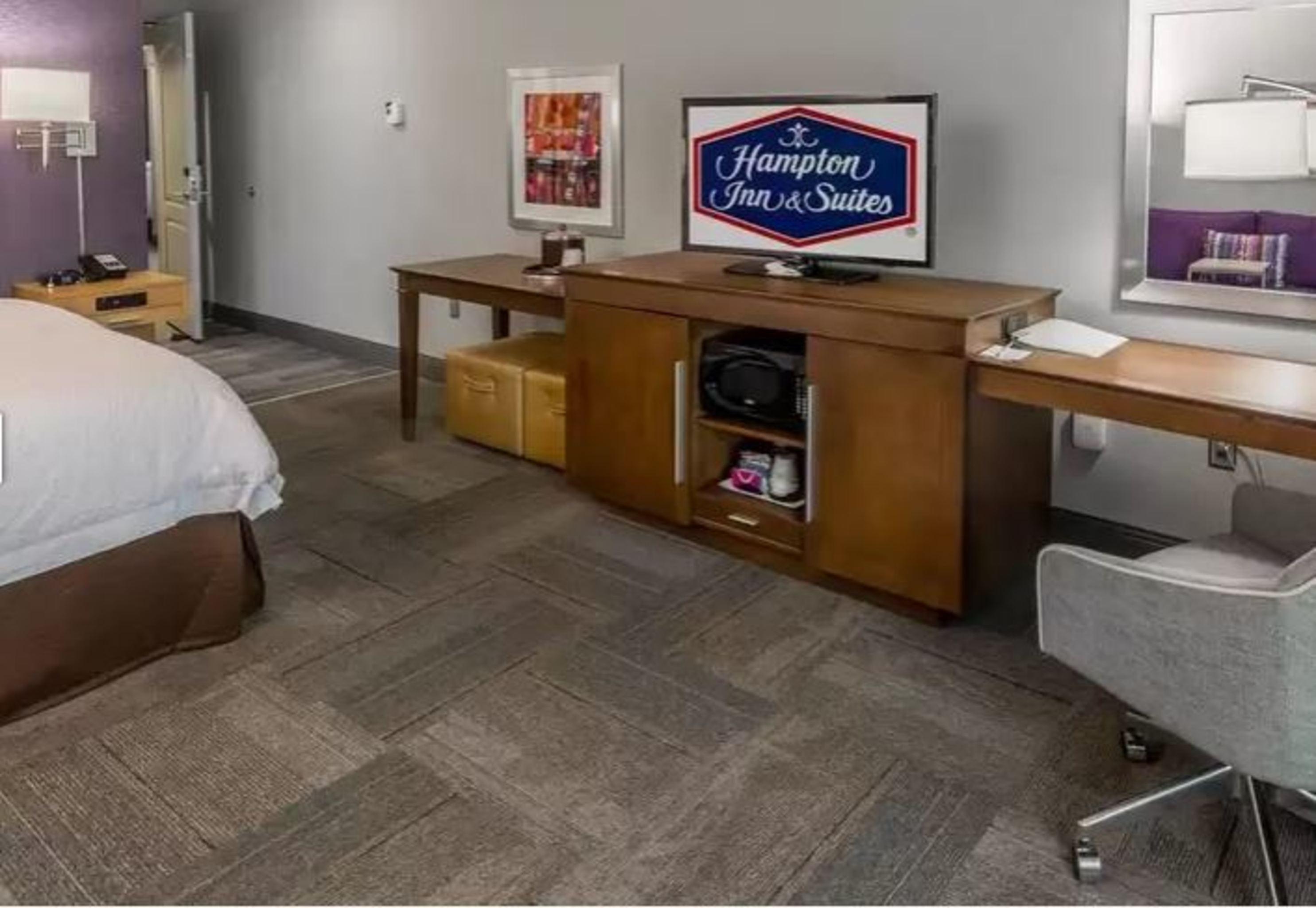 Hampton Inn & Suites ダブリン エクステリア 写真