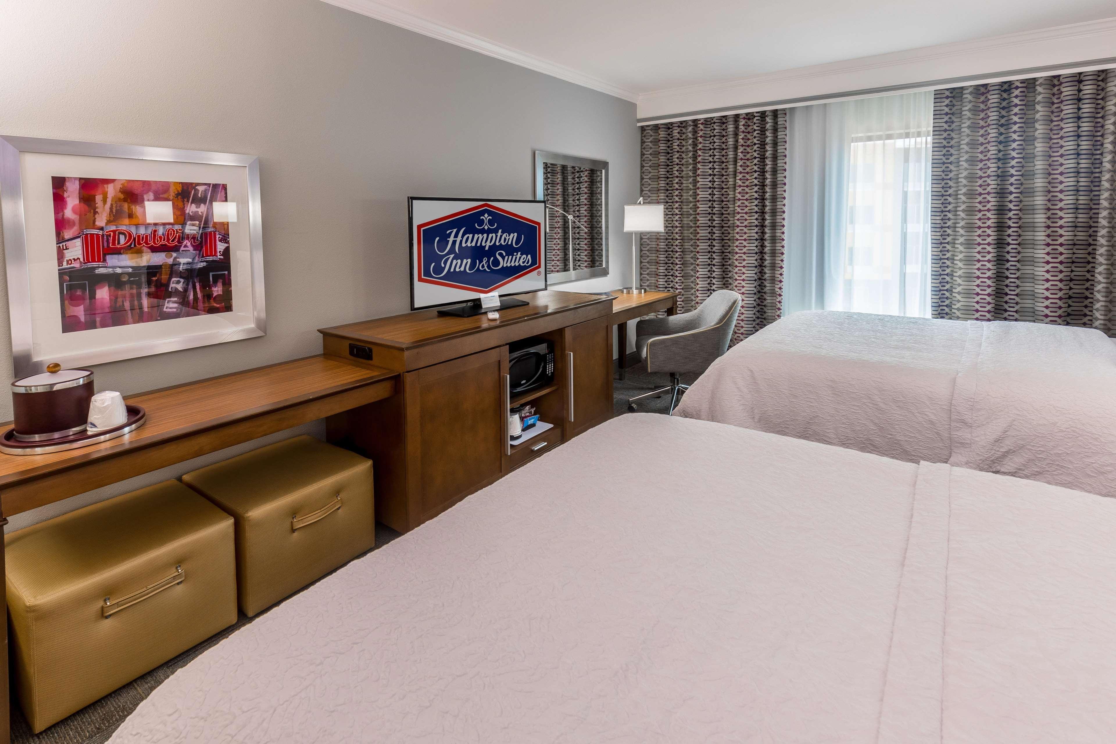 Hampton Inn & Suites ダブリン エクステリア 写真