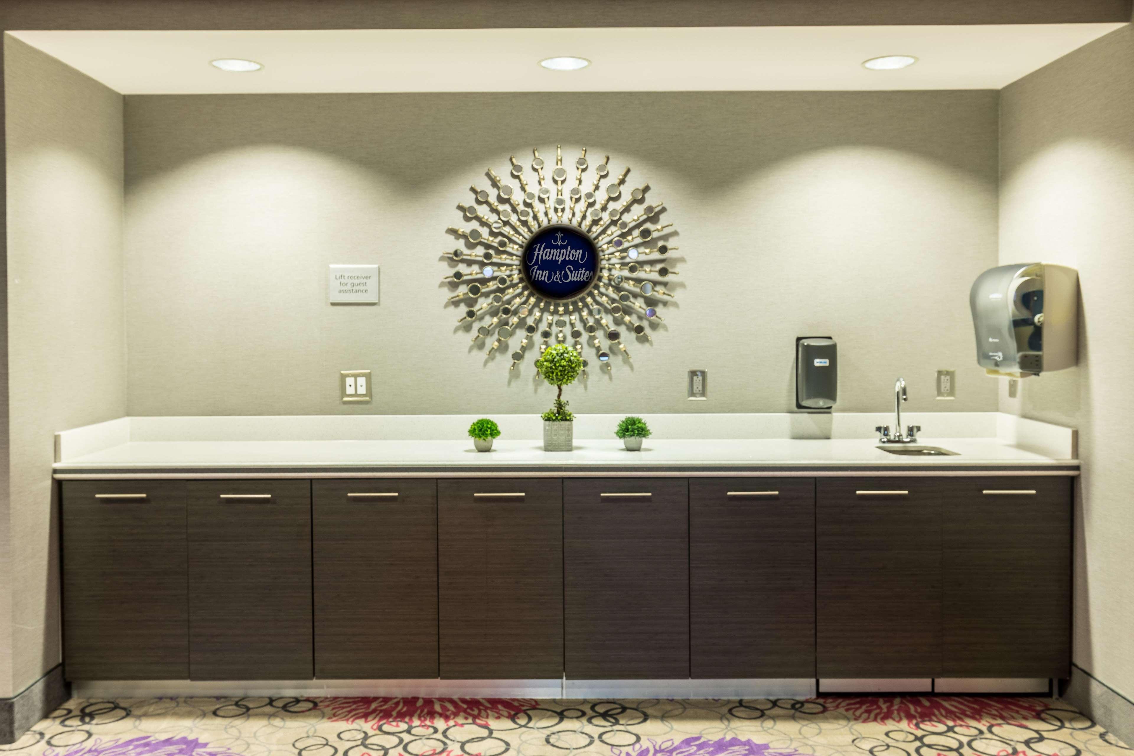 Hampton Inn & Suites ダブリン エクステリア 写真