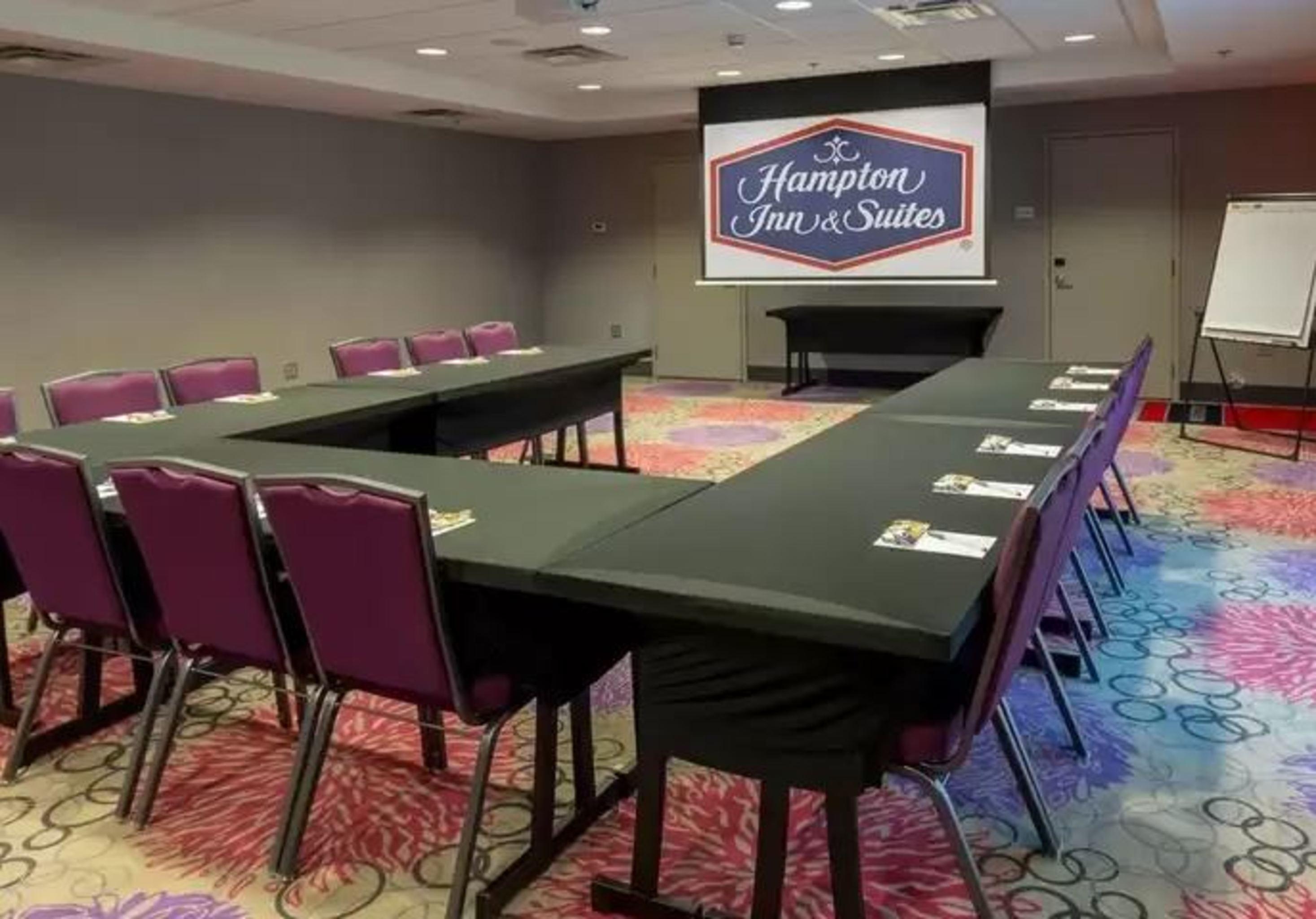 Hampton Inn & Suites ダブリン エクステリア 写真