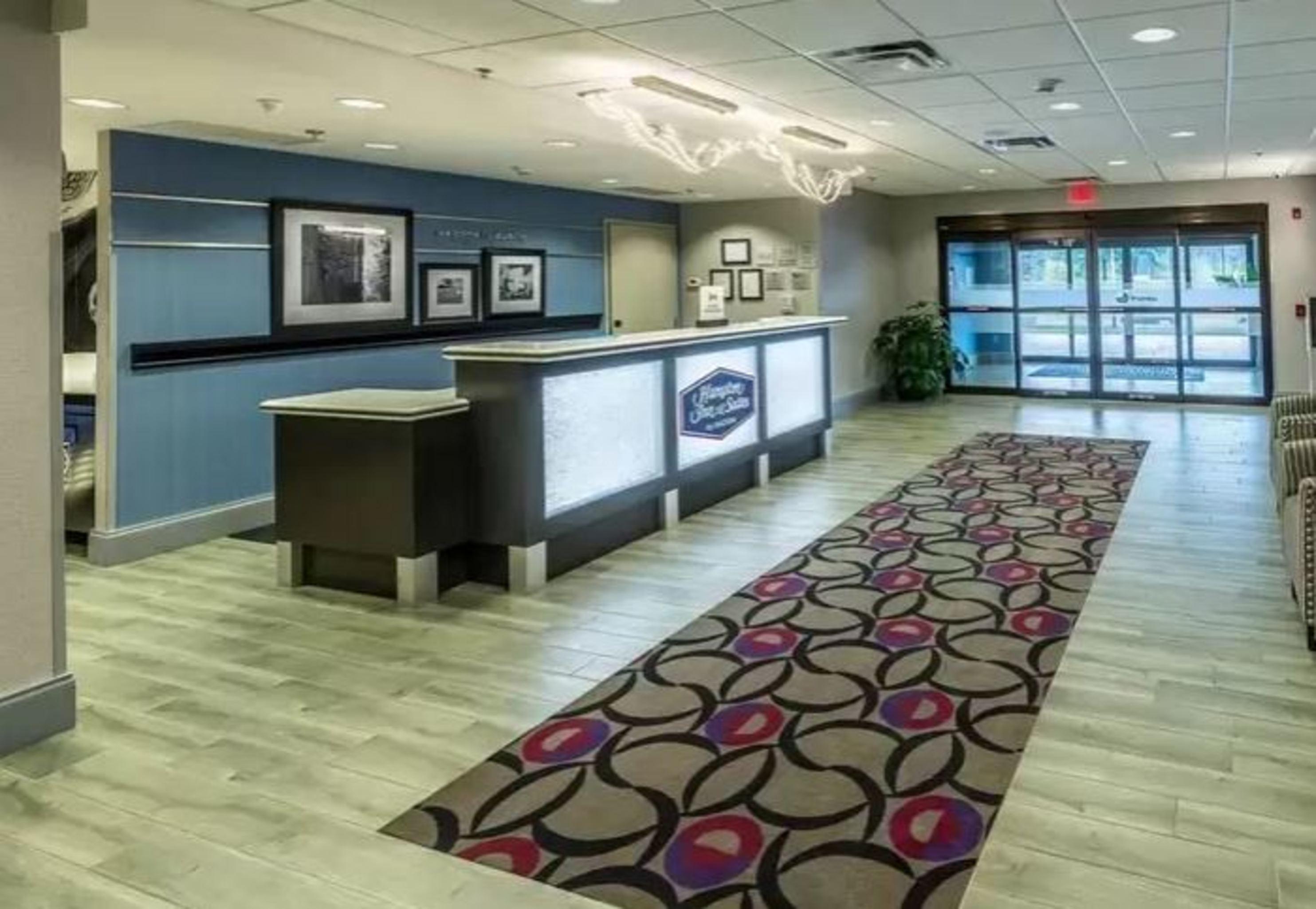 Hampton Inn & Suites ダブリン エクステリア 写真