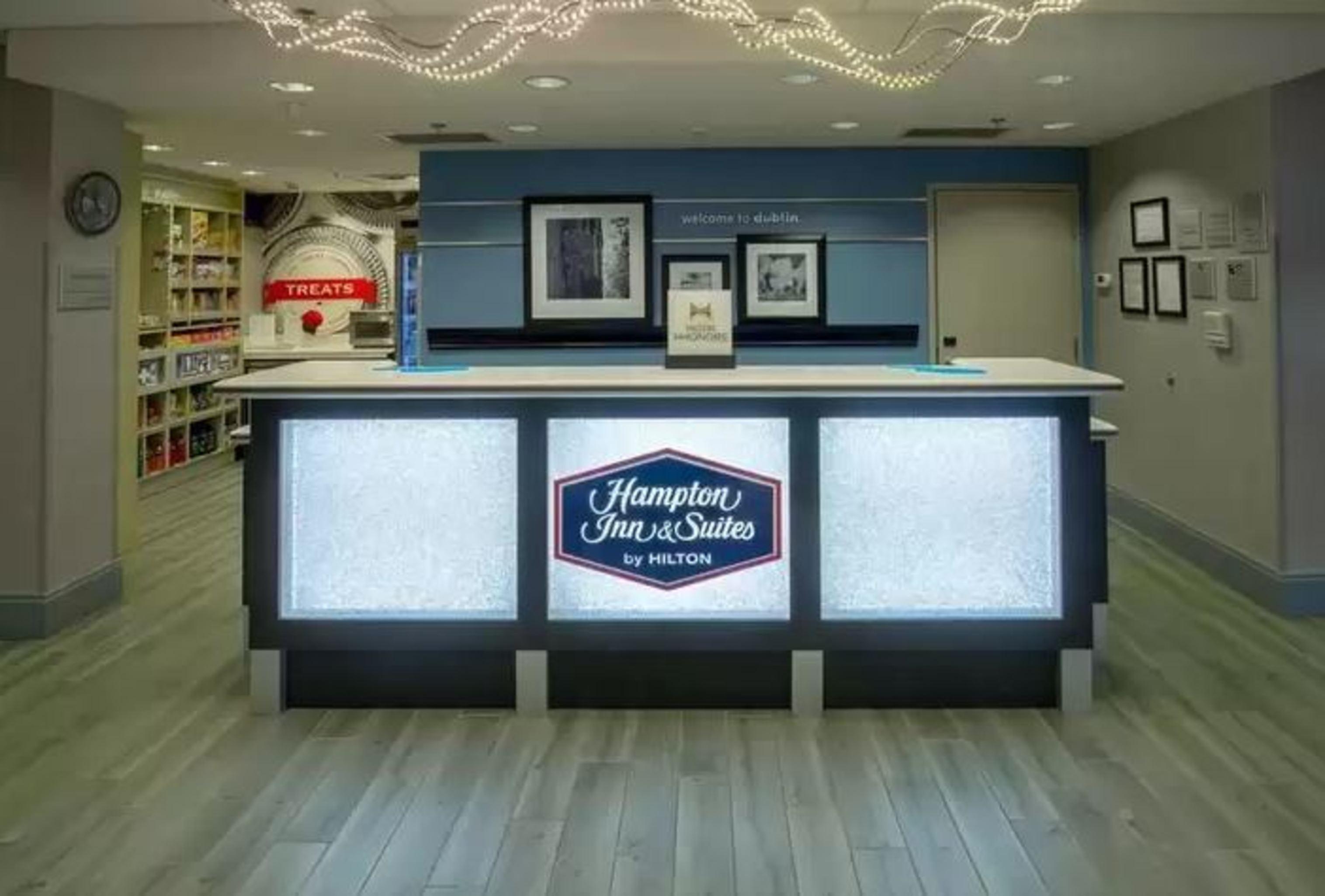 Hampton Inn & Suites ダブリン エクステリア 写真