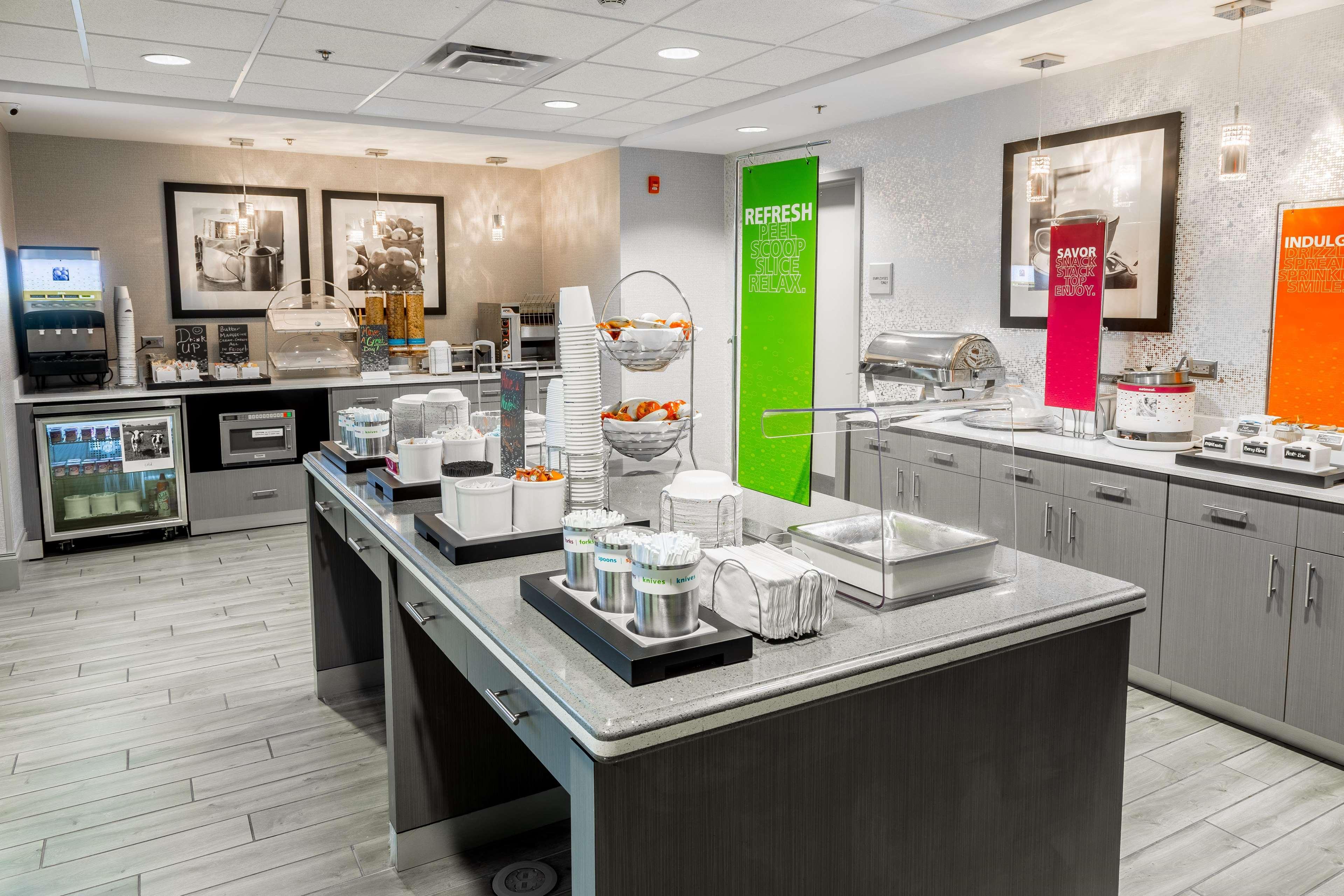 Hampton Inn & Suites ダブリン エクステリア 写真