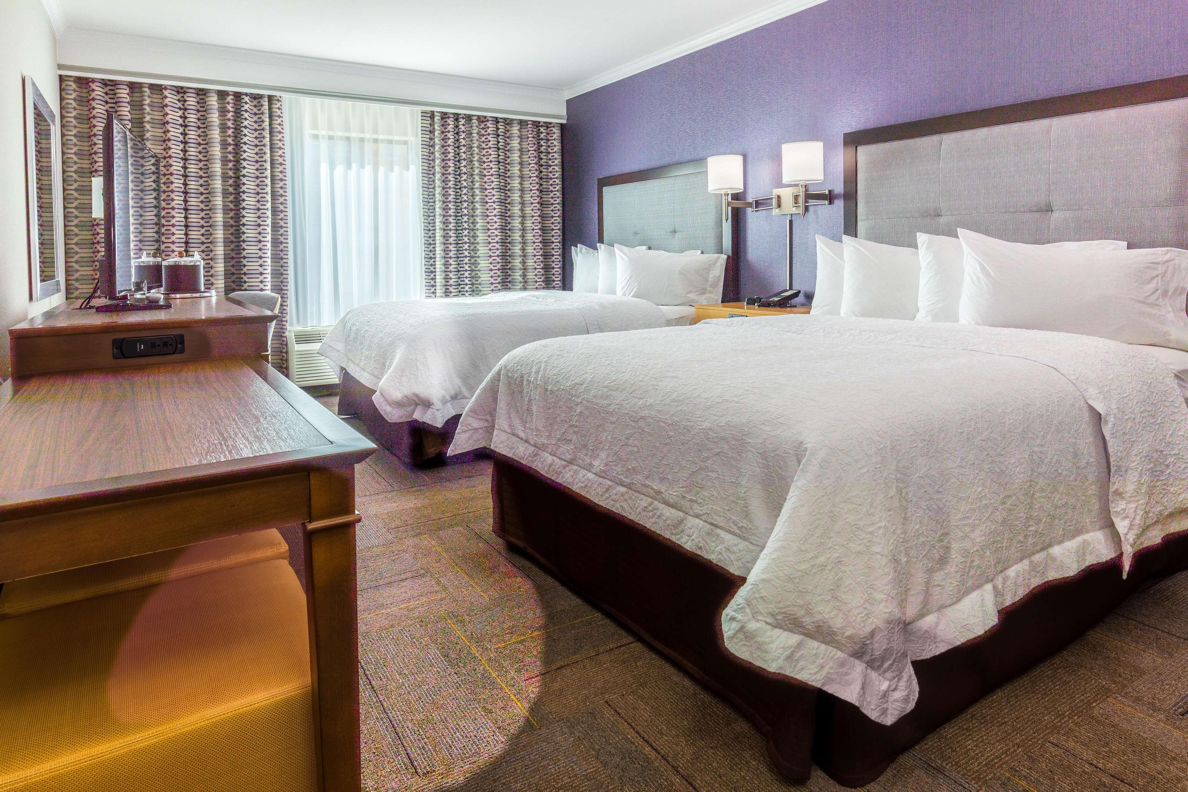 Hampton Inn & Suites ダブリン エクステリア 写真