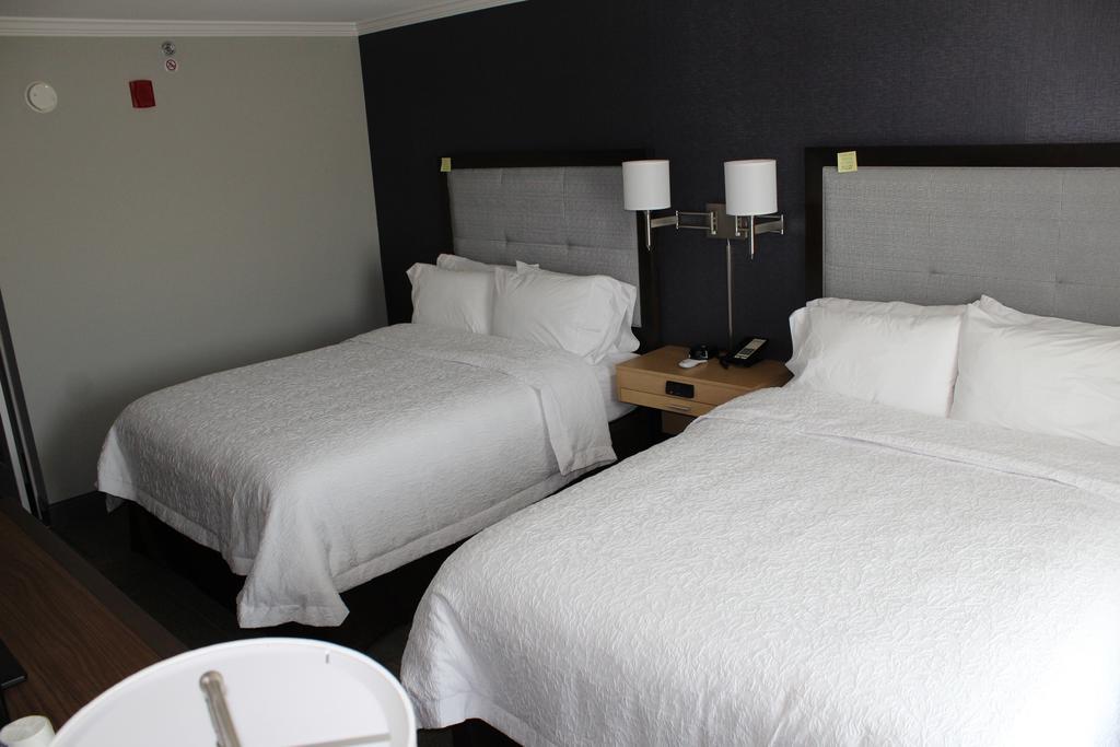 Hampton Inn & Suites ダブリン エクステリア 写真