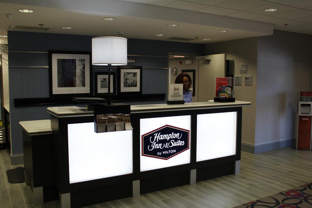 Hampton Inn & Suites ダブリン エクステリア 写真